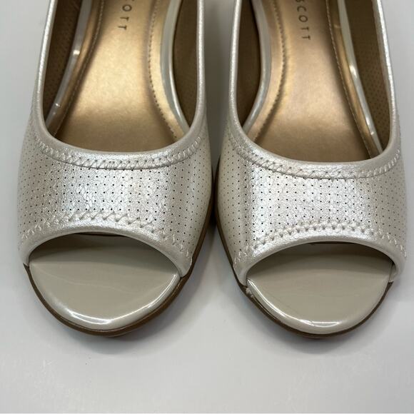 Karen Scott Yaritza wedge pumps white - 9 - Picture 6 of 15